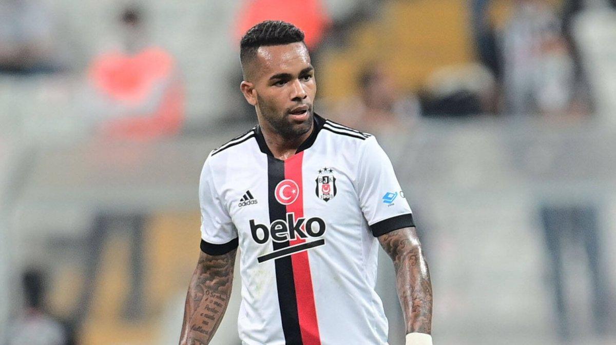 Alex Teixeira: Karakterim gereği hak etmediğim parayı istemem