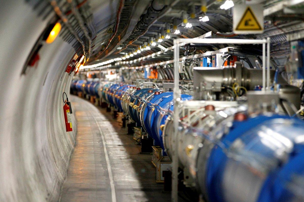 CERN - Büyük Hadron Çarpıştırıcısı ile yeni parçacıklar bulundu