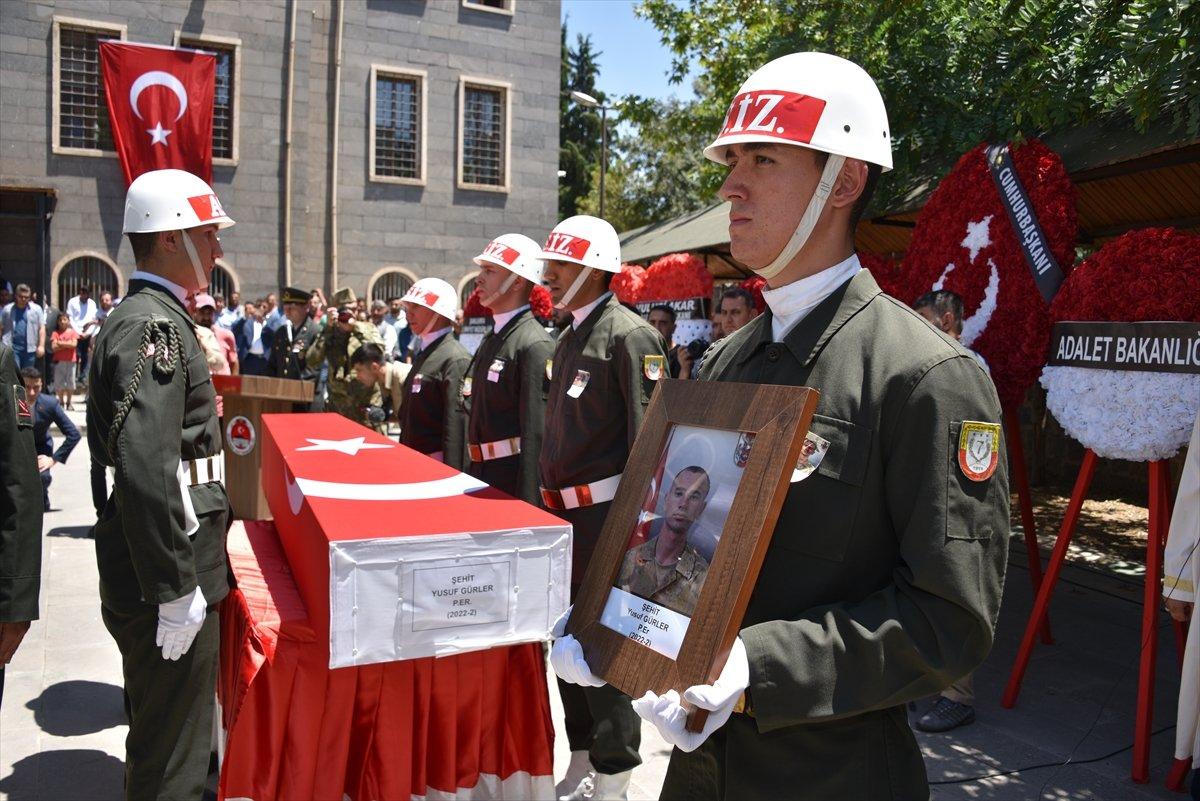 Şehit Piyade Er Yusuf Gürler, Şanlıurfa'da son yolculuğuna uğurlandı