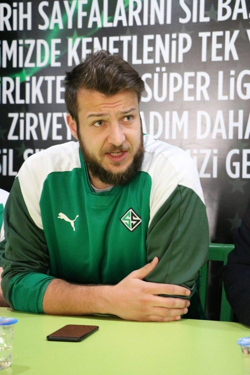 Batuhan Karadeniz, Sakaryaspor ile görüşüyor