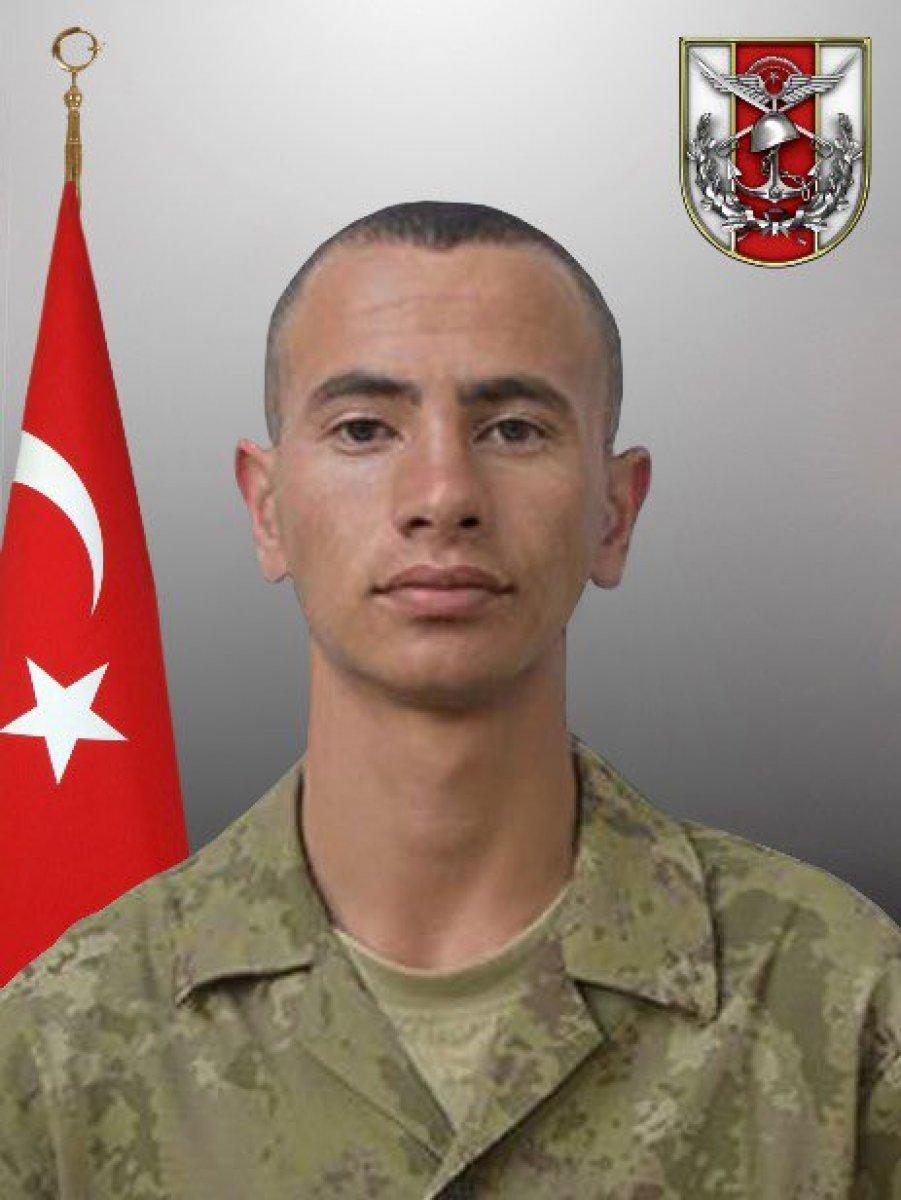 Hakkari'de kazada yaralanan asker şehit oldu