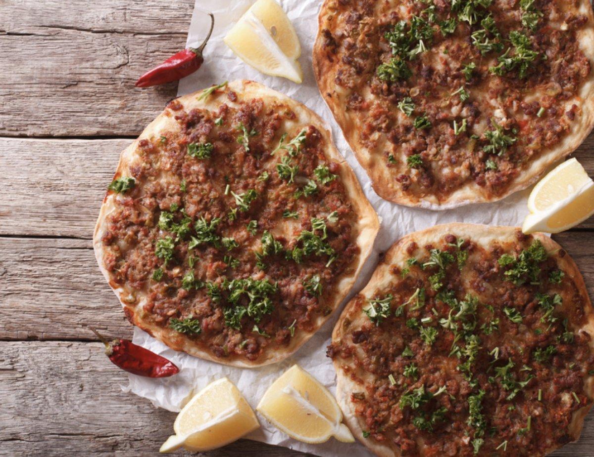 Lahmacundan mahrum kalmak istemeyenlere...Vegan lahmacun olur mu? Nasıl yapılır?