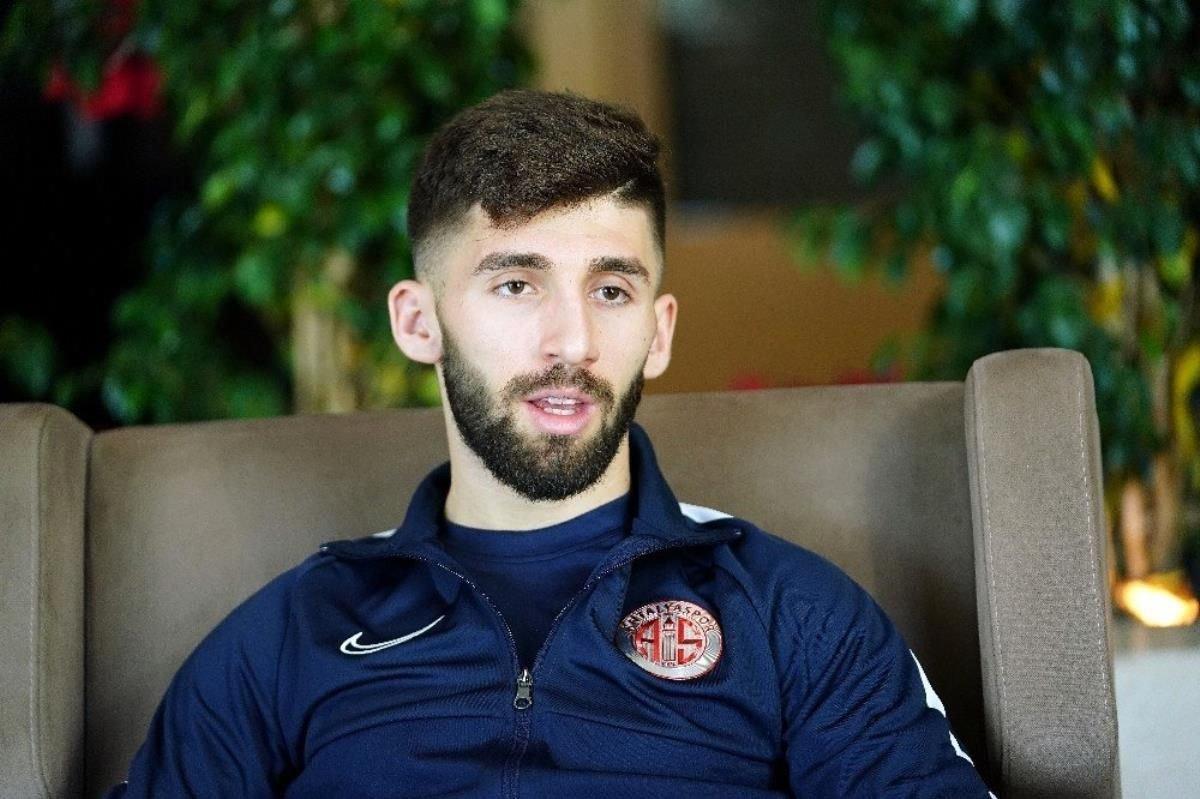 Hull City, Doğukan Sinik'i transfer etmek üzere