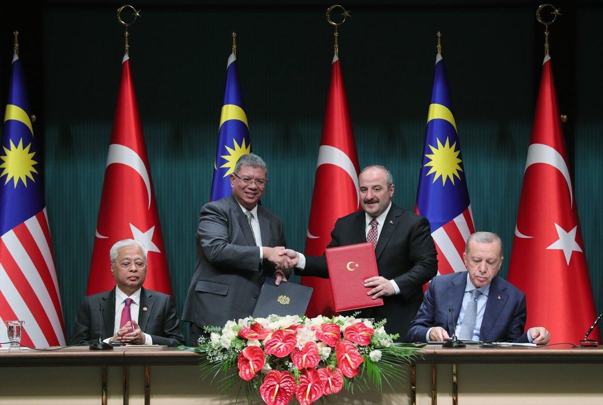 Cumhurbaşkanı Erdoğan, Malezya Başbakanı İsmail Sabri Yakub ile basın toplantısı düzenledi