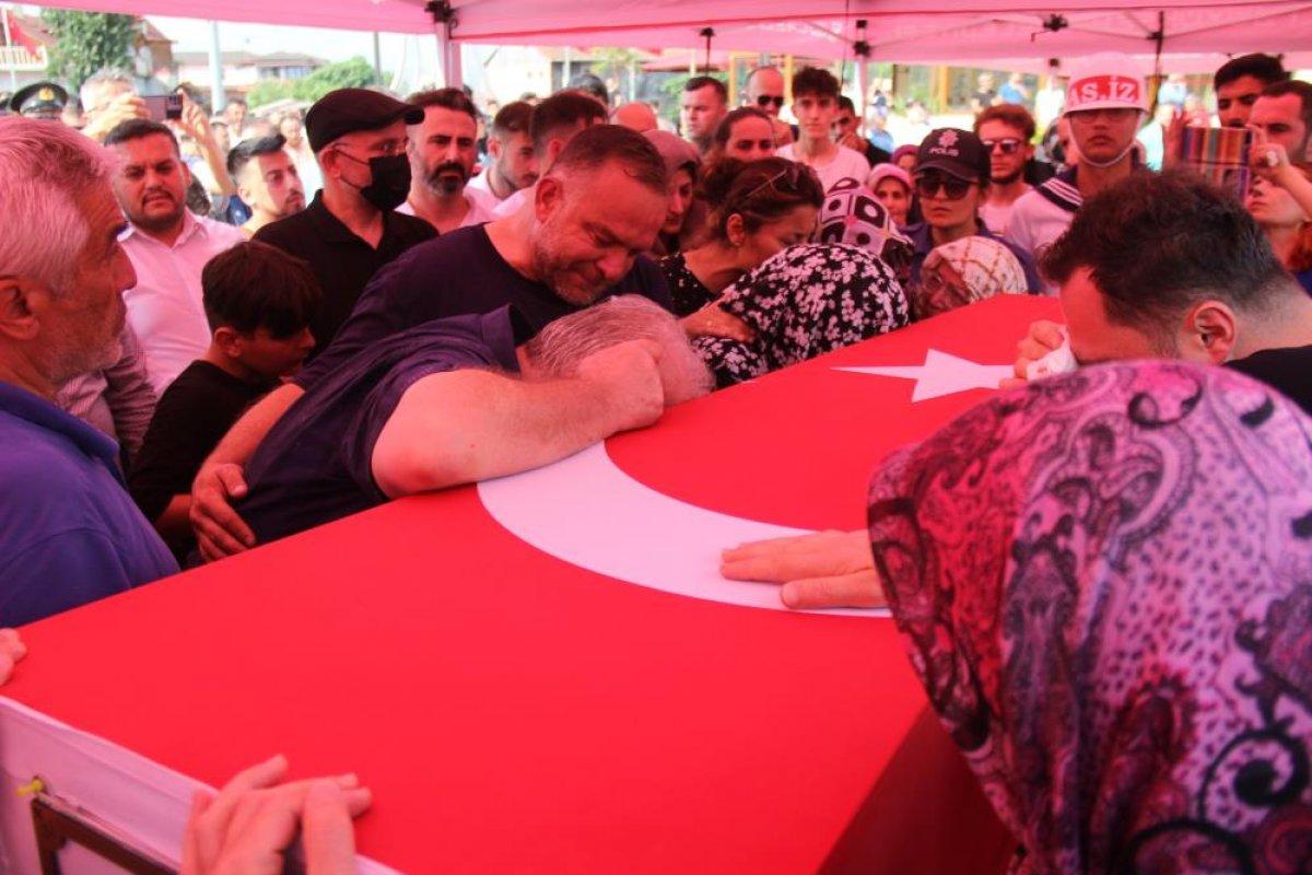 Pençe-Kilit şehidi toprağa verildi