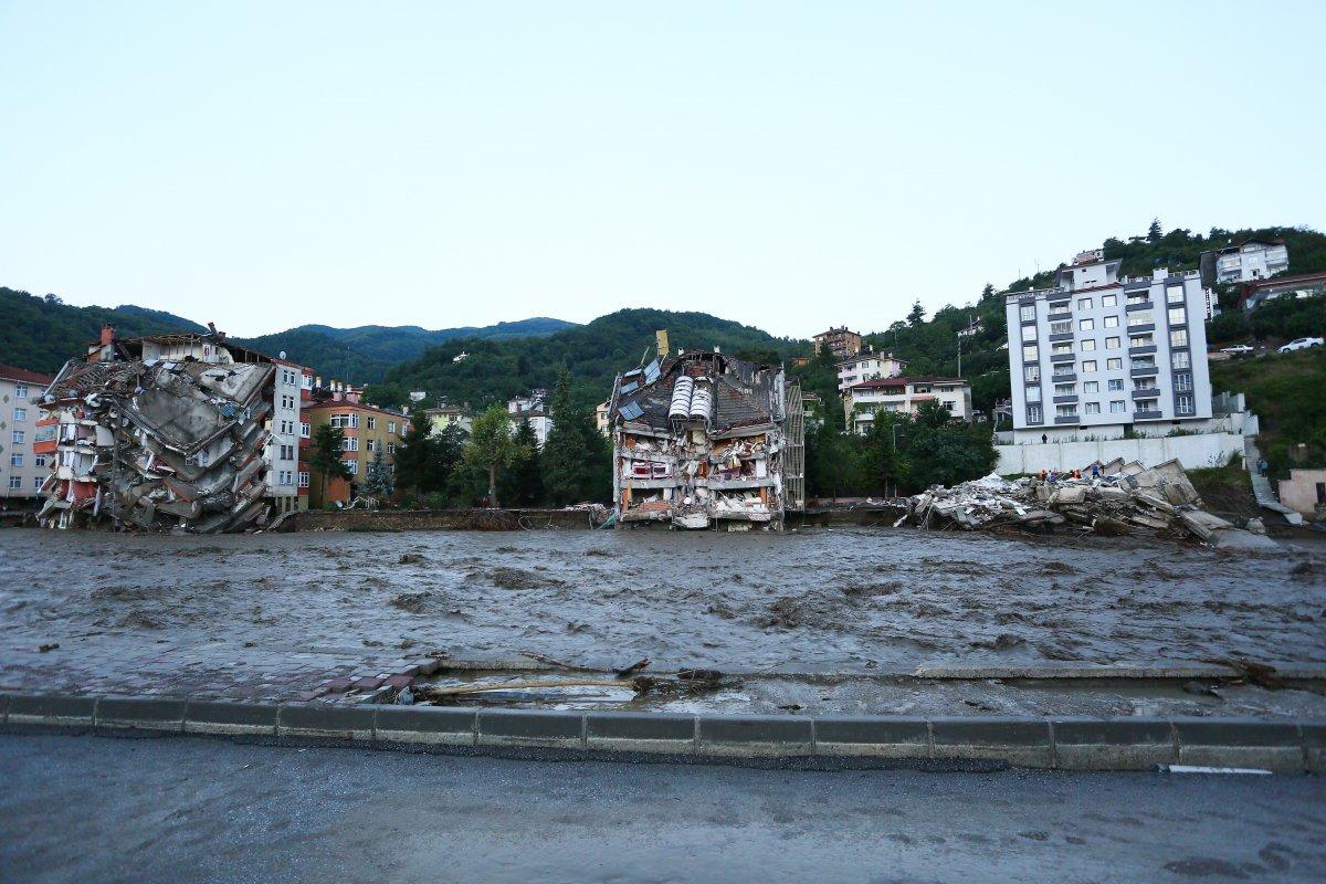 Kastamonu'da 1 yıl önce oğlunu, gelinini ve torunlarını kaybetti: Aynı kaderi yaşayabilirdim