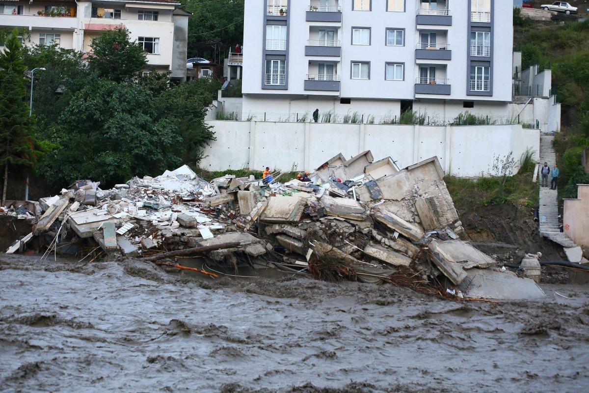 Kastamonu'da 1 yıl önce oğlunu, gelinini ve torunlarını kaybetti: Aynı kaderi yaşayabilirdim