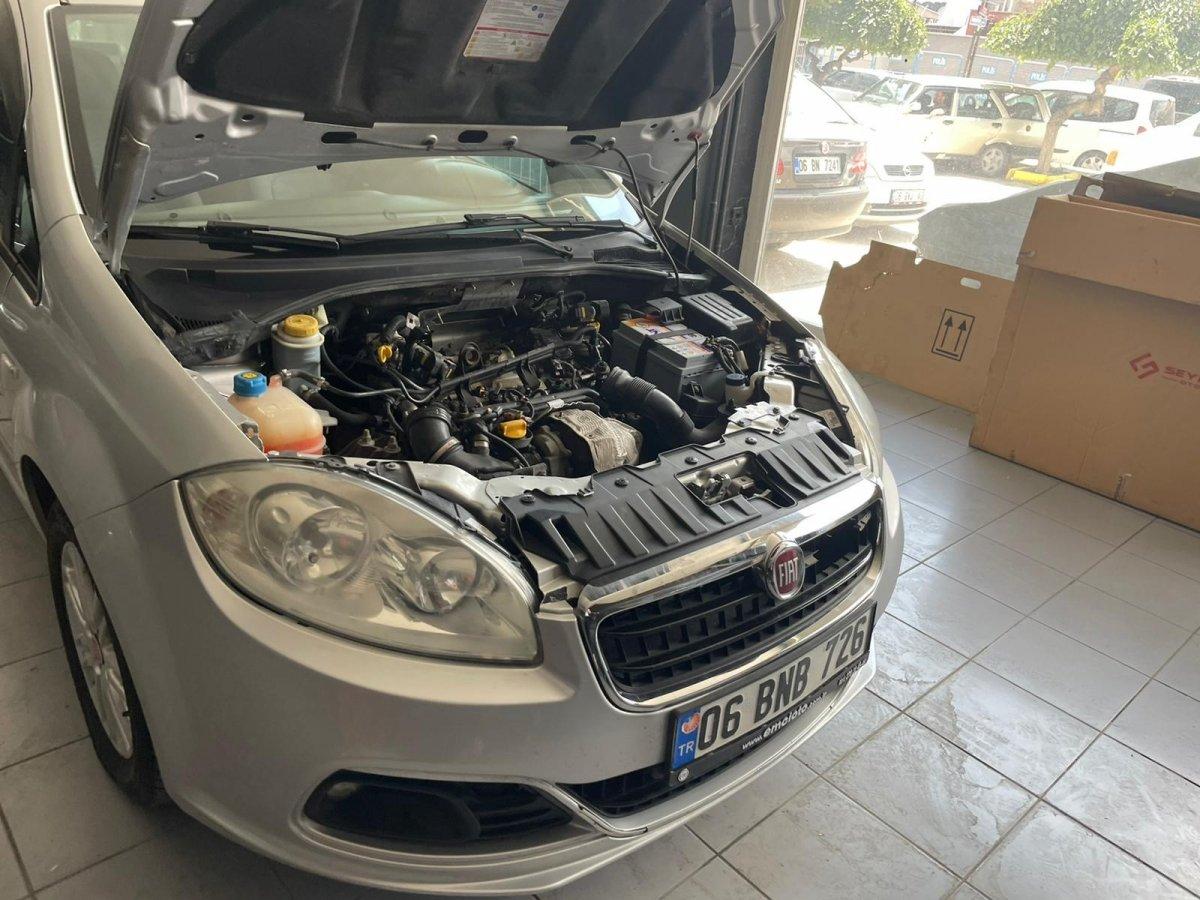 Ankara'da hırsızlar, tamirci gibi yanaştıkları otomobilden parça çaldı