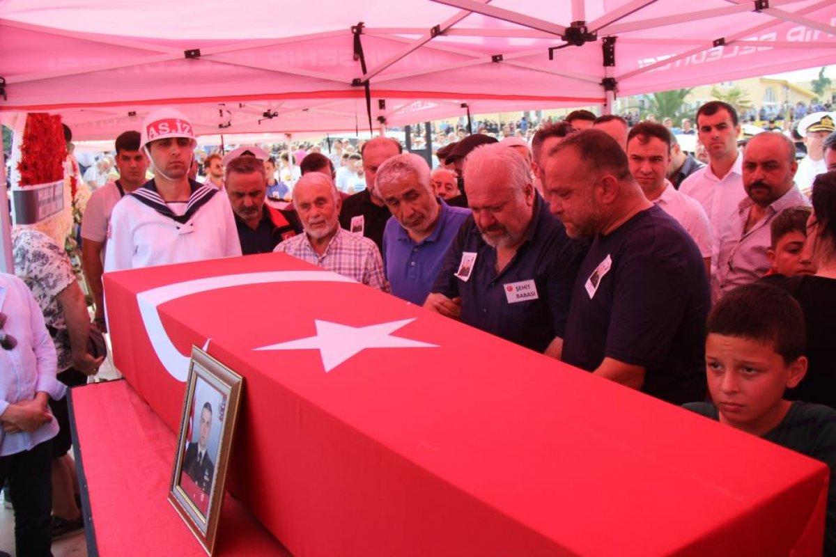 Pençe-Kilit şehidi toprağa verildi