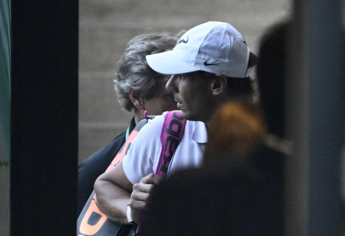 Nadal'ın talihsizliği: Wimbledon'da sakatlandı, yarı finalden çekildi