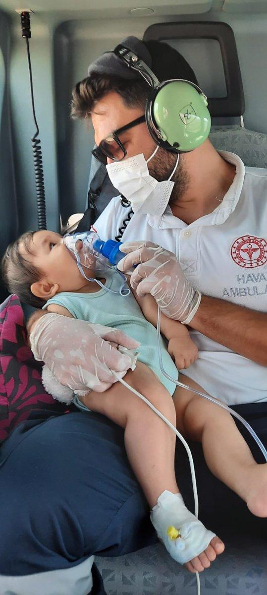 Antalya'da akrebin soktuğu 8 aylık bebek için sağlık ekipleri zamanla yarıştı