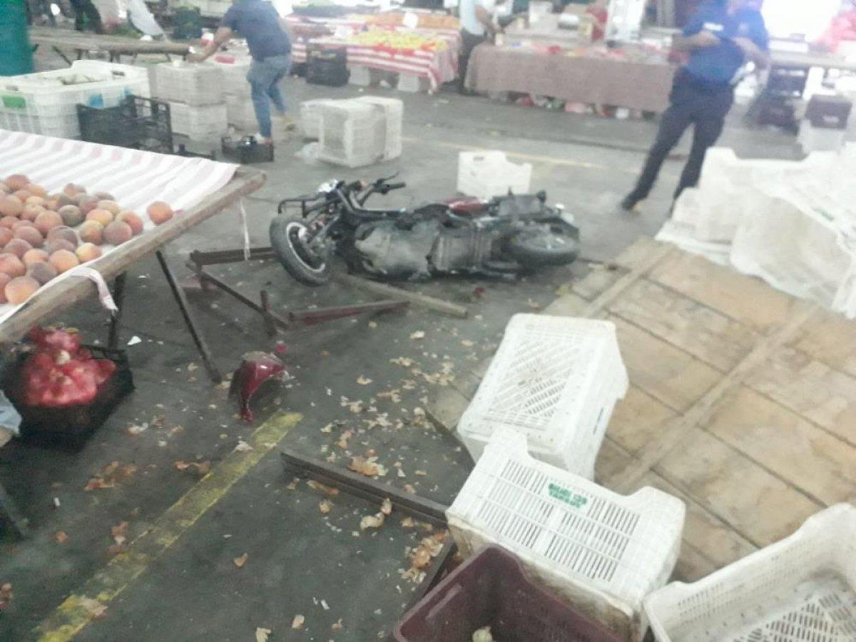 Mersin'de pazarcıların park kavgası: 10 yaralı