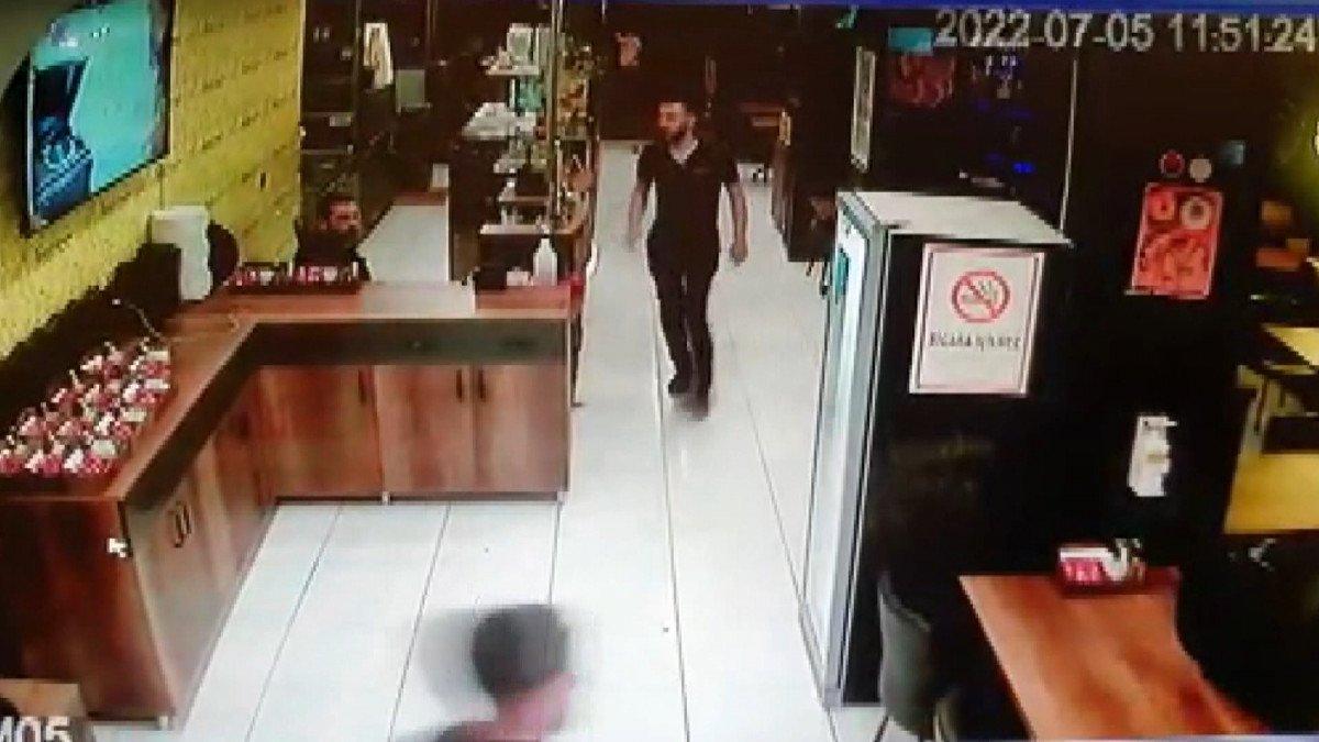 Avcılar'da, silahla iş yerini basıp çalışanlara saldırdılar