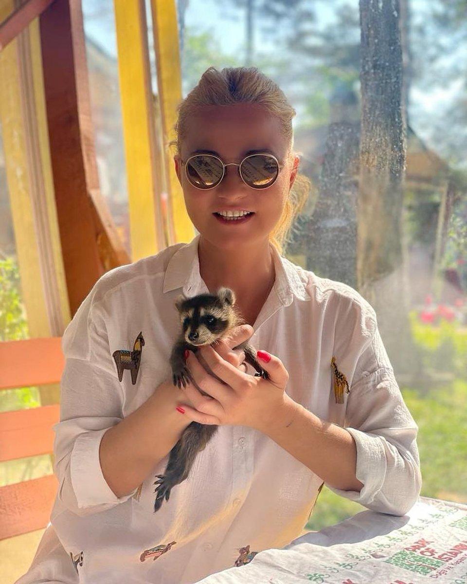 Müge Anlı soyadını değiştirdi