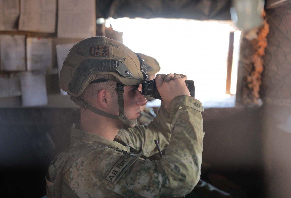 Suriye'de Mehmetçik, Kurban Bayramı'na elleri tetikte girdi