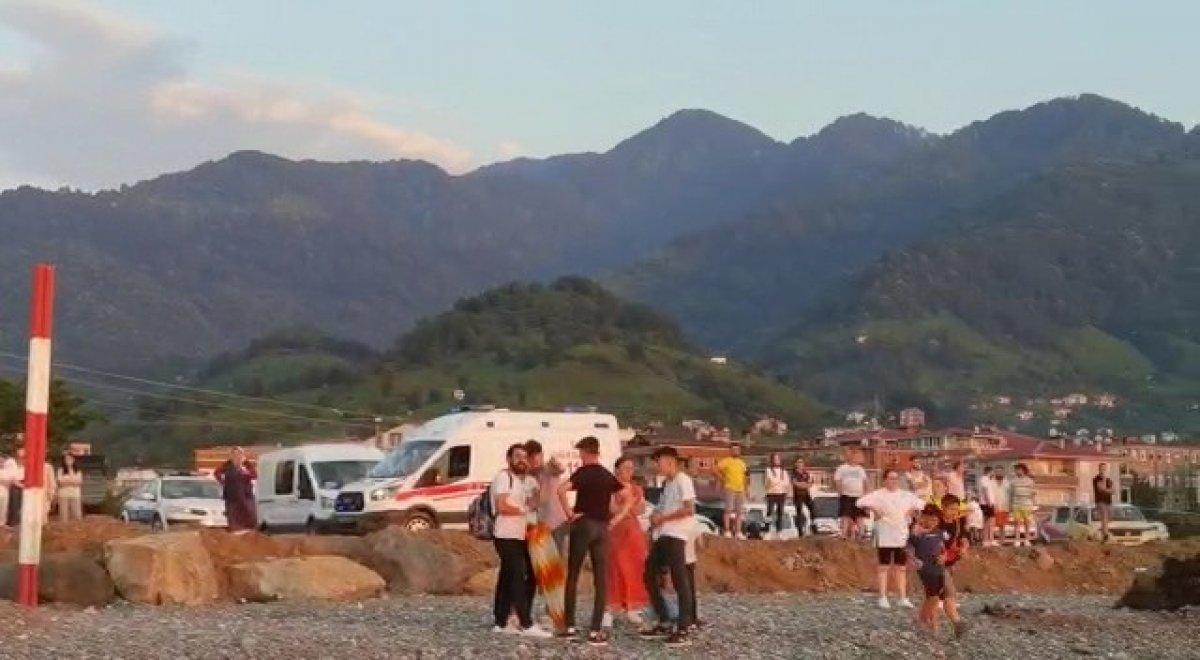 Artvin'de 10 yaşındaki çocuk denizde kayboldu