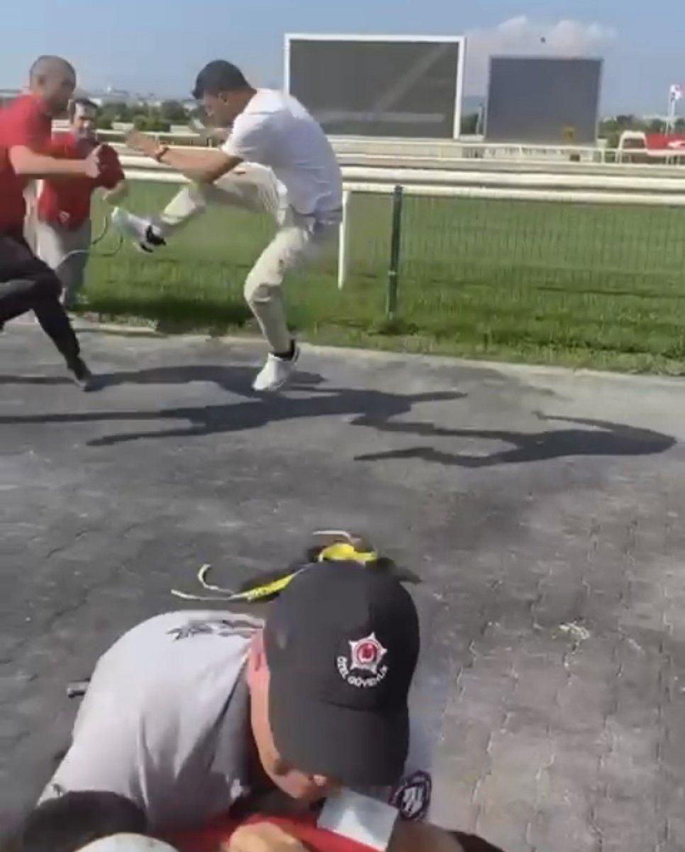 Bursa'daki hipodromda seyis kavgası