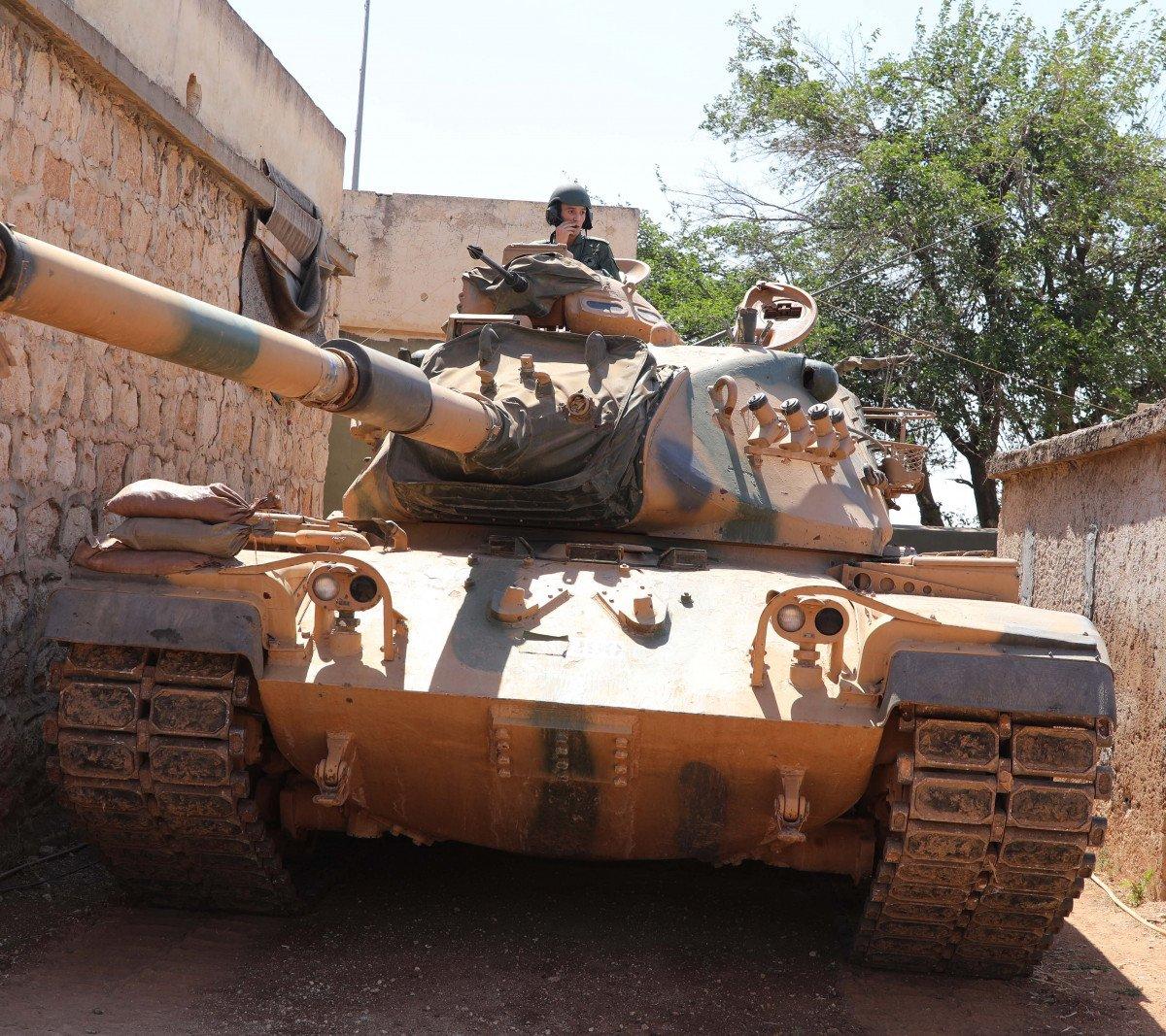 Suriye'de Mehmetçik, Kurban Bayramı'na elleri tetikte girdi