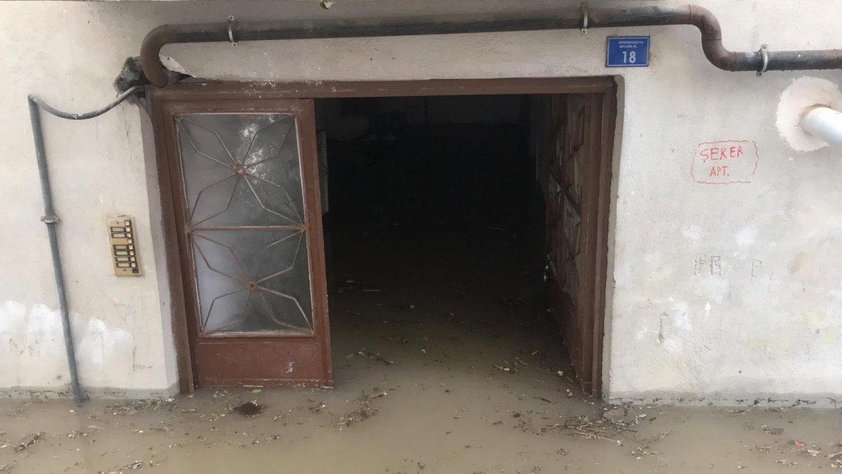 Bilecik'te etkili olan yağış hayatı olumsuz etkiledi