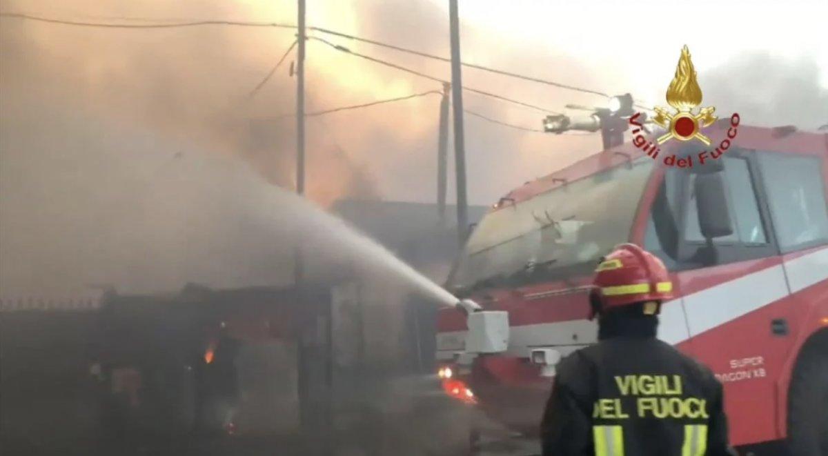 İtalya’nın başkenti Roma’da büyük yangın
