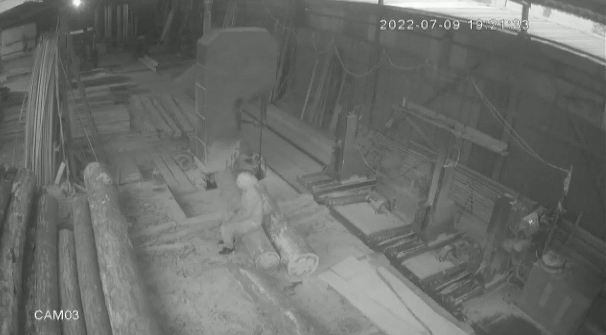 Bursa'da hırsızlar, bayramdan faydalanarak fabrika soydu