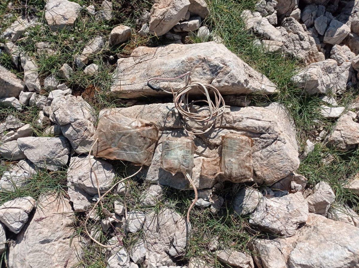 Tunceli’de araziye tuzaklanmış EYP ele geçirildi, imha edildi