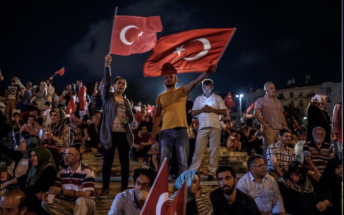 15 Temmuz Demokrasi ve Milli Birlik Günü resmi tatil mi?