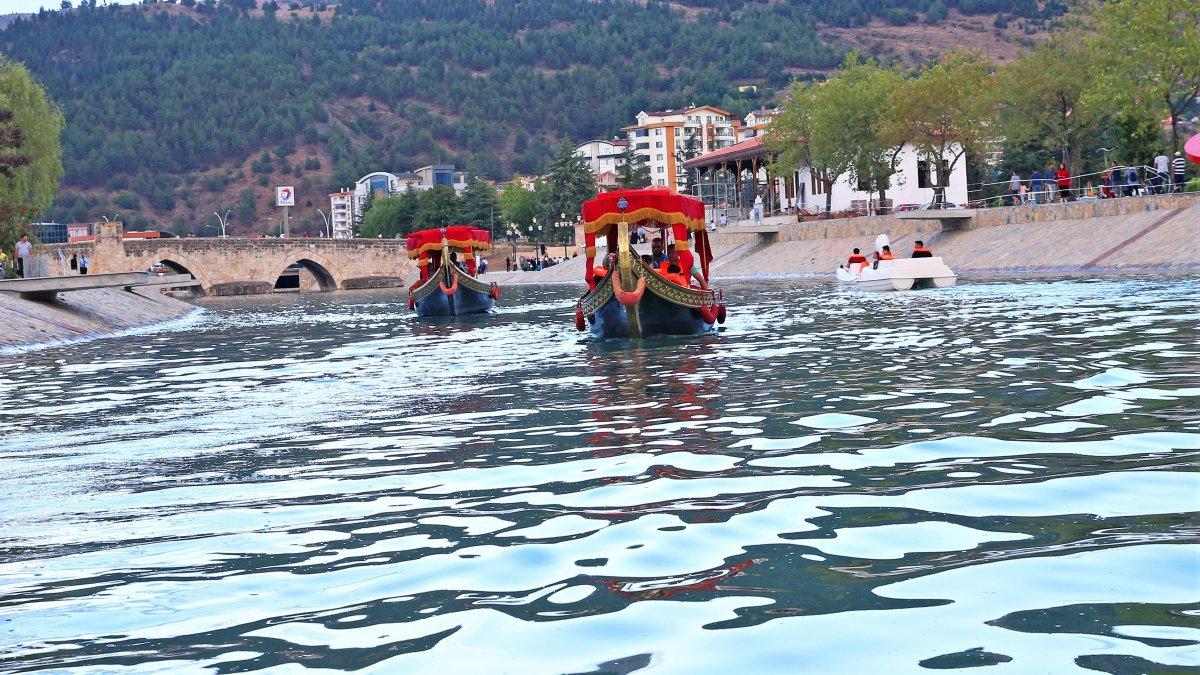 Tokat’ta tatilciler deniz özlemini giderdi