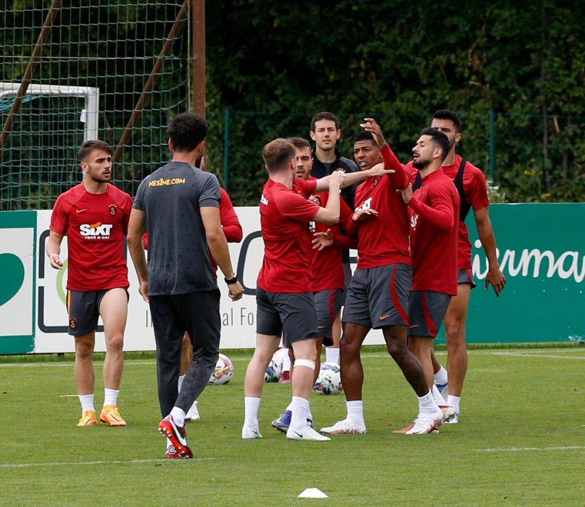 Kerem Aktürkoğlu ve Van Aanholt kavga etti