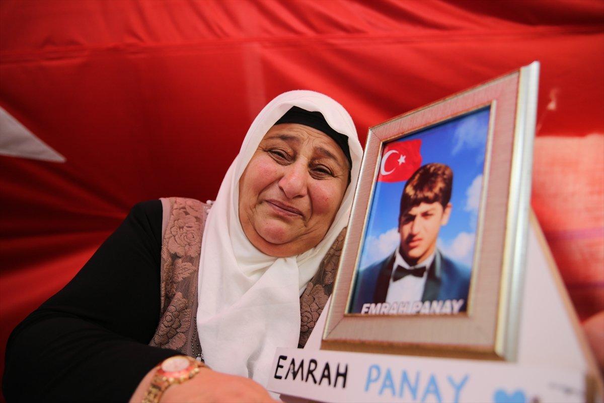 Diyarbakır anneleri, çocuklarından teslim olmalarını istedi