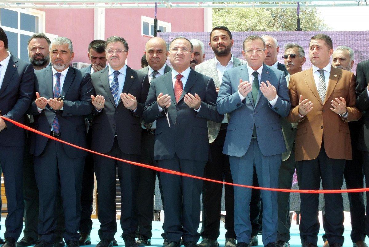 Bekir Bozdağ: Türkiye'de darbeler devri kapanmıştır