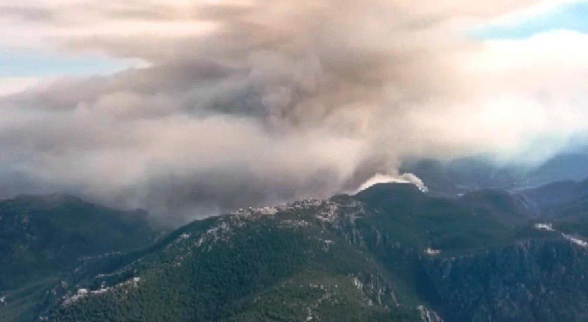 Datça'daki orman yangınının havadan görüntüsü