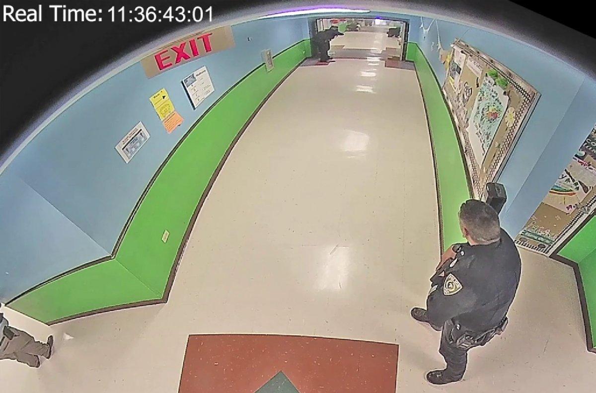 ABD'de okula silahlı saldırı: 77 dakika boyunca müdahale edilmedi