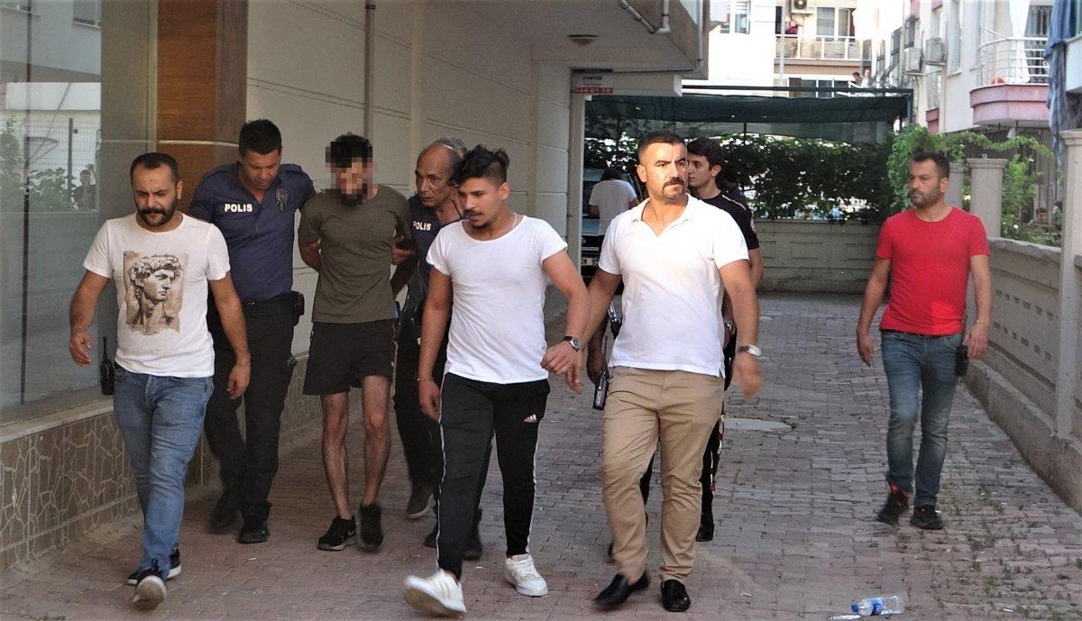 Antalya'da ailesinden 6 kişiyi rehin alan şahıs serbest bırakıldı