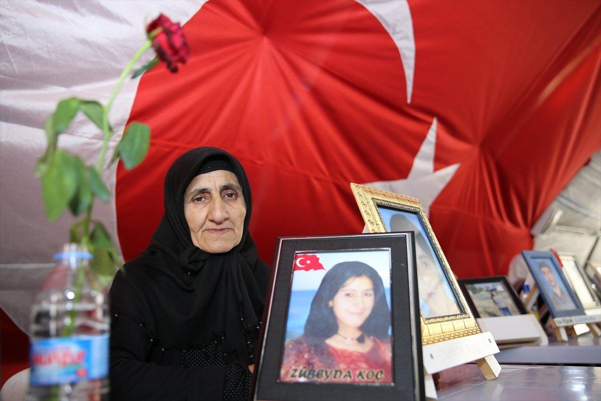 Diyarbakır anneleri, çocuklarından teslim olmalarını istedi