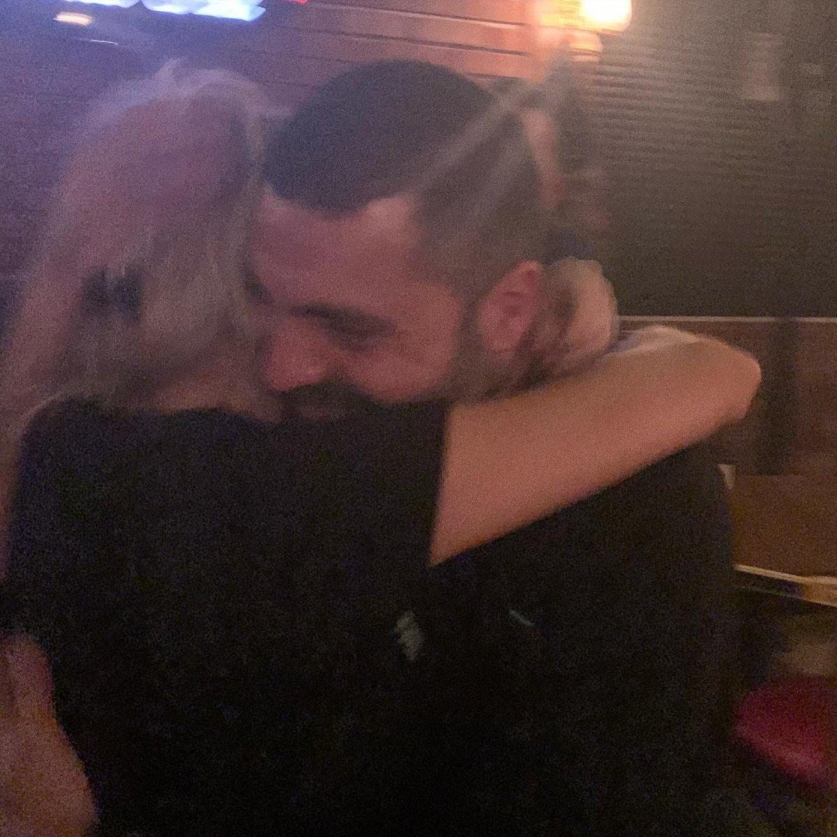 Ece Erken, ölen eşinin doğum gününü kutladı