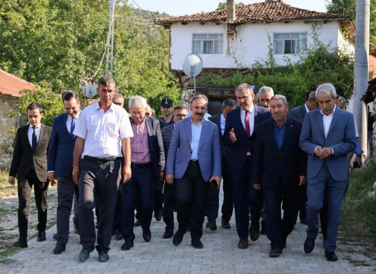 İsmail Çataklı, sel felaketinde yaşamını yitiren vatandaşın ailesini ziyaret etti