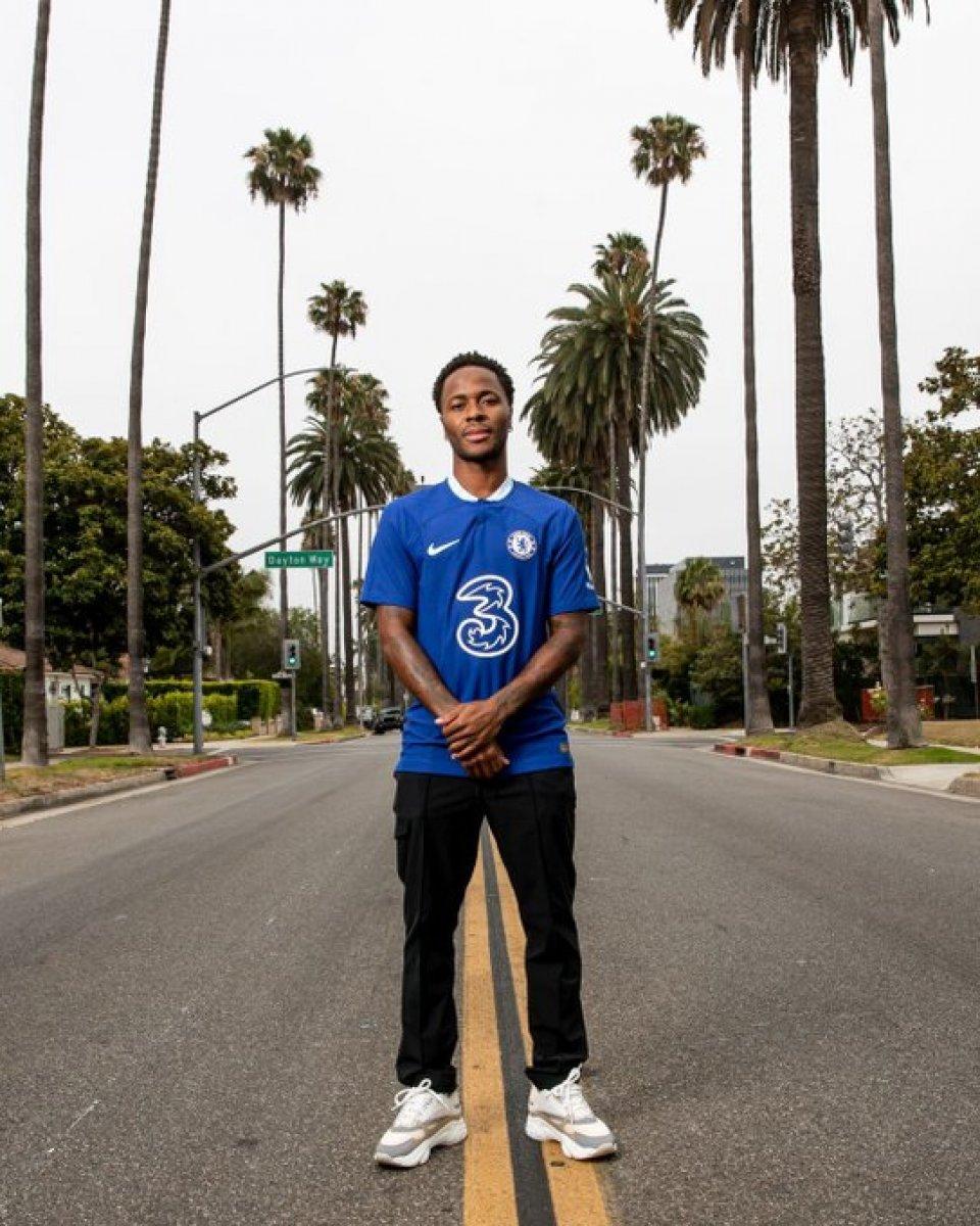 Chelsea, Raheem Sterling'i transfer etti