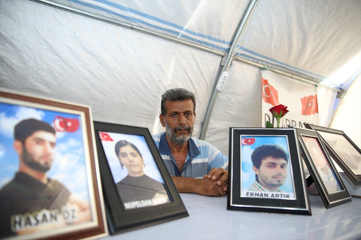 Diyarbakır anneleri, çocuklarından teslim olmalarını istedi