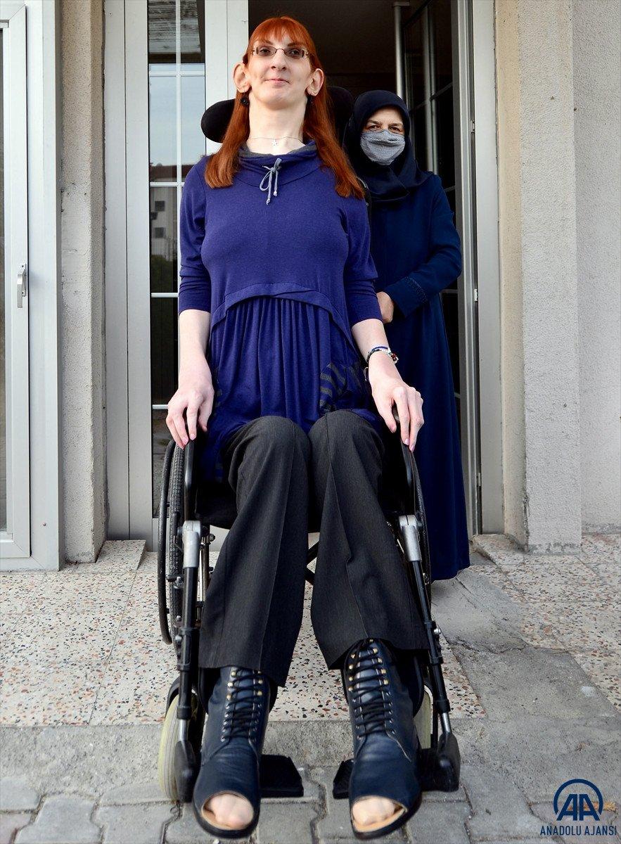 Dünyanın en uzun boylu kadını Rümeysa Gelgi ilk uçak seyahatini yapacak