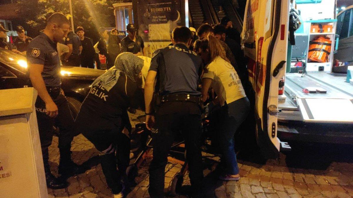 Kocaeli'de bıçaklı kavga: 1 yaralı