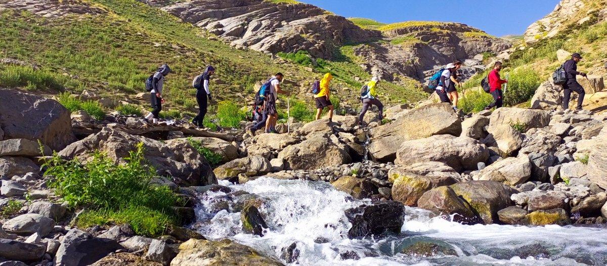 Hakkari'de Cilo Dağı'nda doğa yürüşü yapıldı