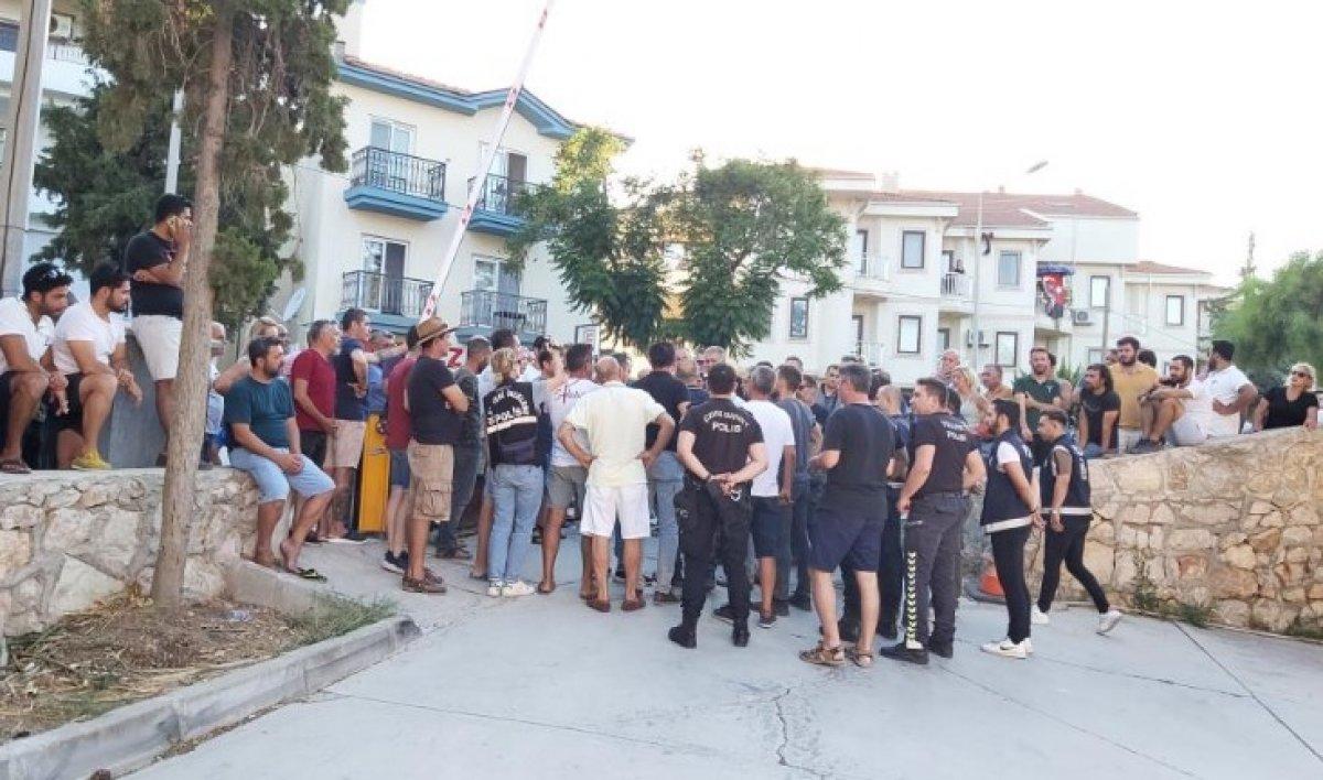 Muğla'da bin kişilik grup öldürülen yakınları için adliye önünde toplandı