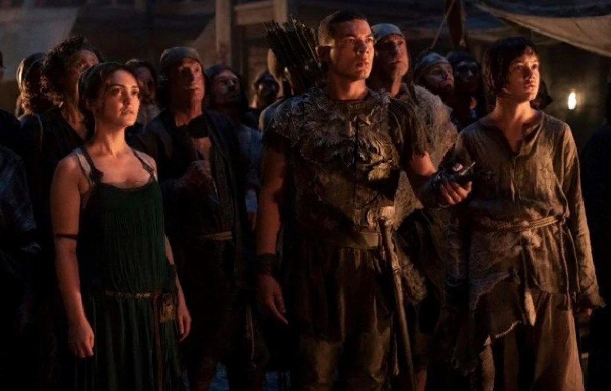 Yüzüklerin Efendisi dizisinden yeni fragman