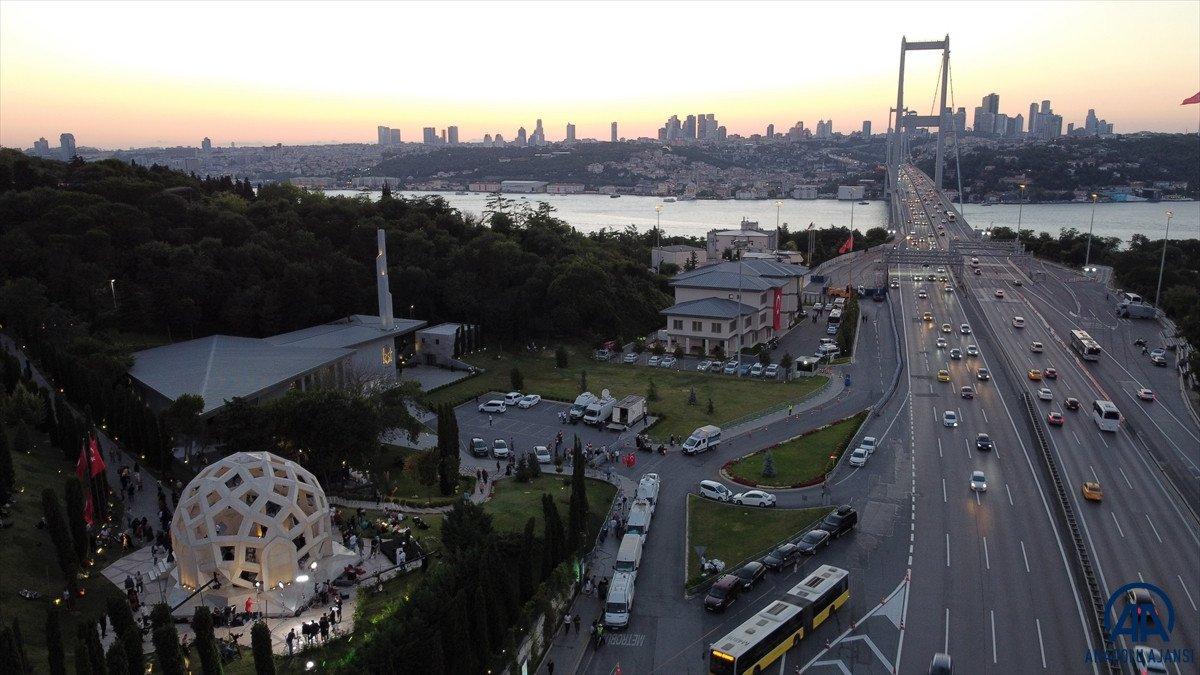 15 Temmuz Şehitler Makamı'na ziyaretçi akını