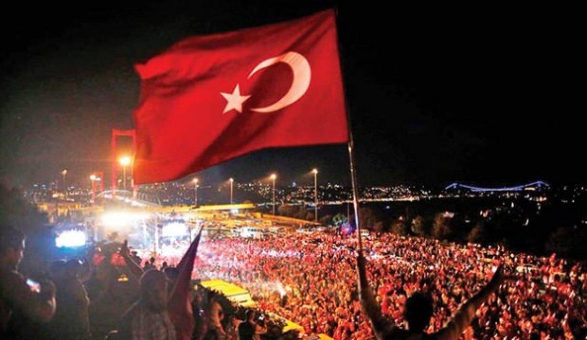 15 Temmuz mesajları 2022: Şehitleri anma, milli birlik ve demokrasi sözleri