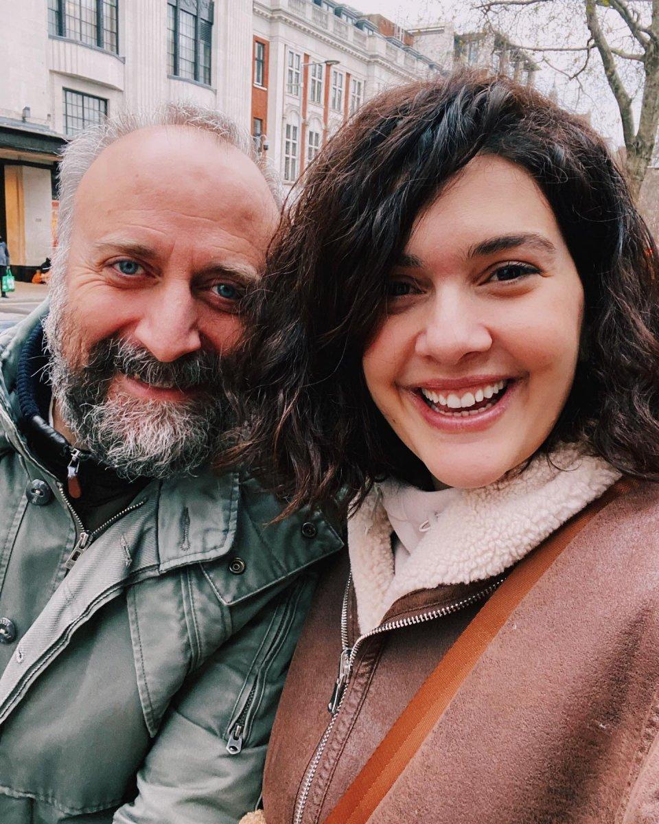 Bergüzar Korel ve Halit Ergenç'ten 'Londra' açıklaması: Gidip geliyoruz