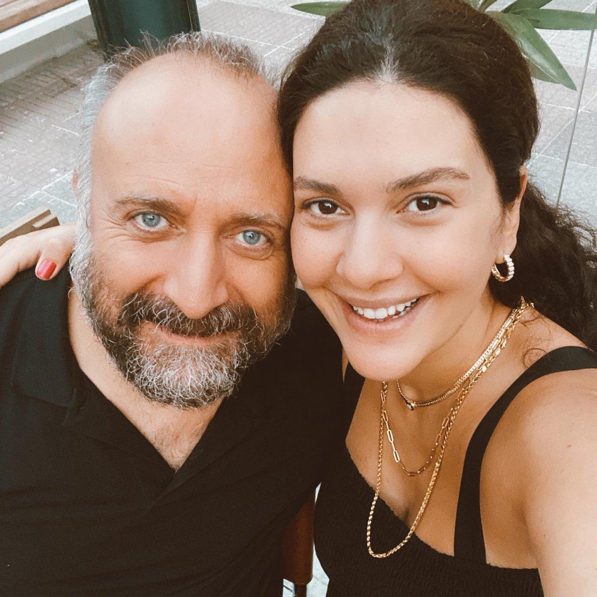 Bergüzar Korel ve Halit Ergenç'ten 'Londra' açıklaması: Gidip geliyoruz