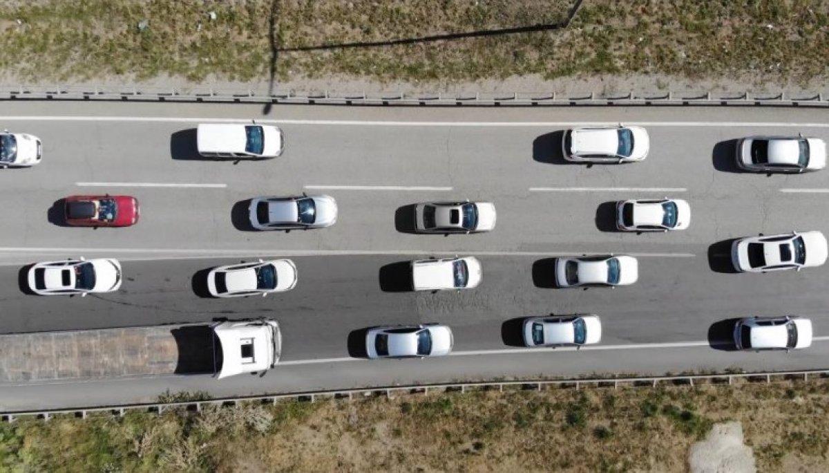Tatil sonrası dönüş yoluna çıkan sürücüler için 'kaza kara noktası' uyarısı