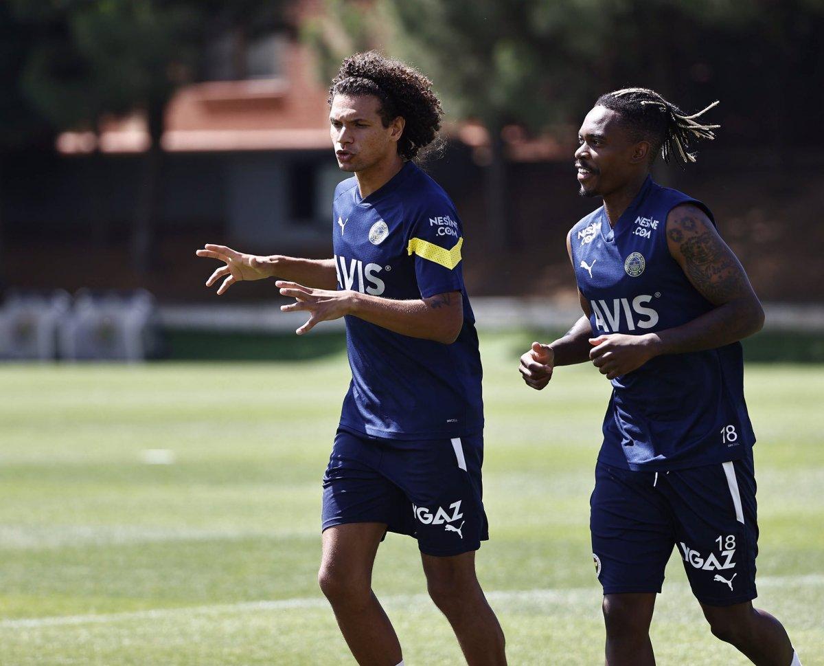 Fenerbahçe’de 3 isim idmanda yer almadı